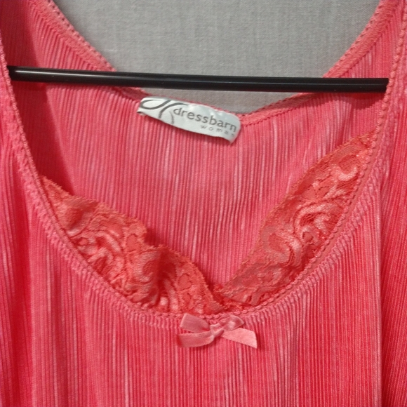 Dressbarn Sleeveless Top Size 3XL Beautiful No Wrinkle - Picture 2 of 6